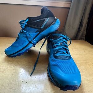 Salomon Ortholite men’s shoes.